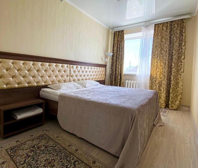 اتاق استاندارد چهار تخته, Al Baraka