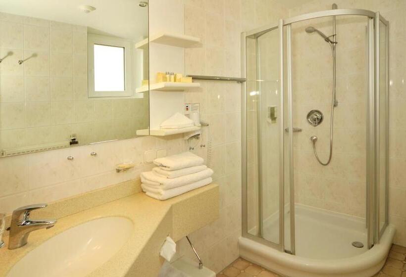 Quarto Estandar com Sacada, Ancora