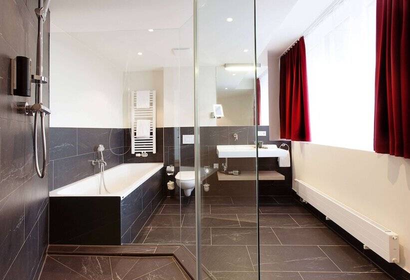 Полулюкс, Vienna House Easy By Wyndham  München