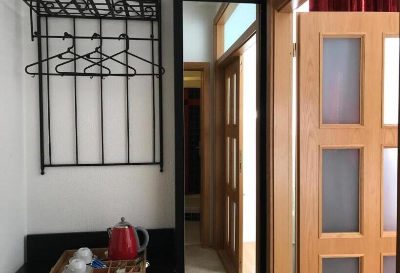 Номер Deluxe Вид на Сад, Antik Hotel Sofia