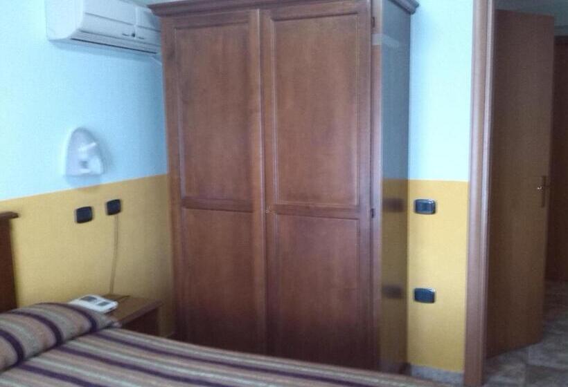 Номер Economy, San Francesco Terme