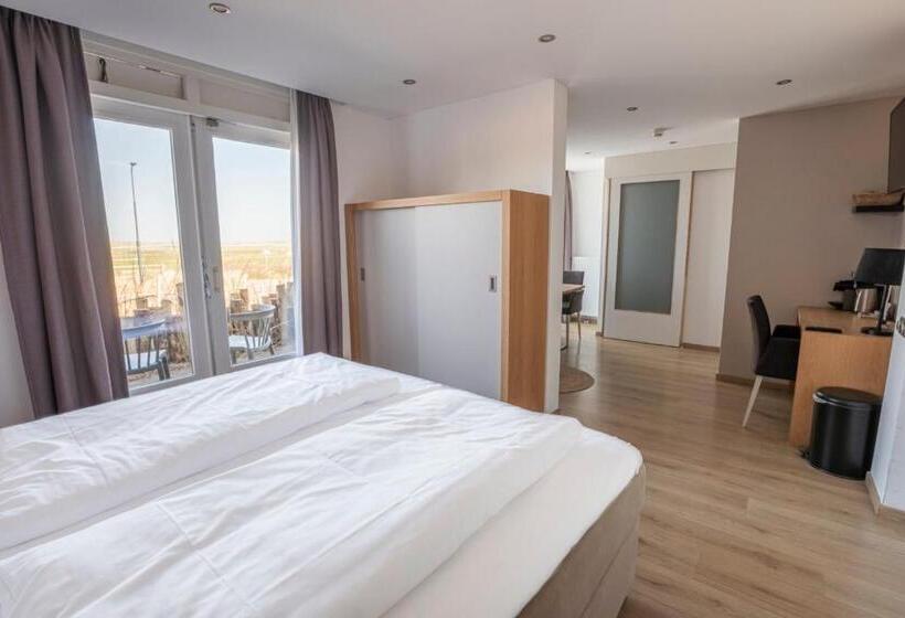 스탠다드 스튜디오 (테라스구비), Strandhotel Camperduin