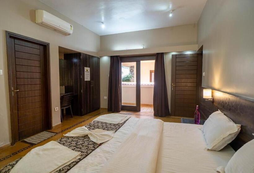 Президентский Люкс, Aveeno Villas & Resort Calangute, Saligaon