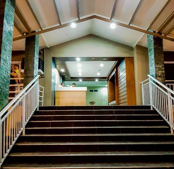 Семейный Номер, Anias@amani Grand Residences Near Airport