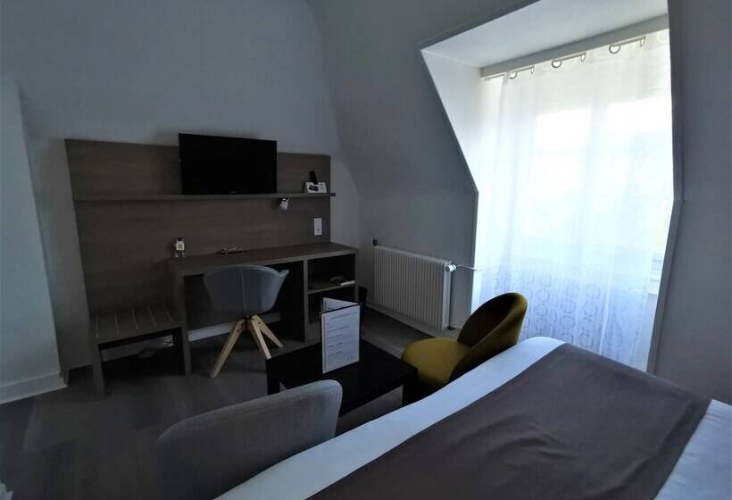 Номер Superior, Logis Hotel Le Relais De La Poste Restaurant Le Fil Du Temps