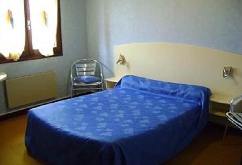 Номер Стандарт, Relais De Frejeroques