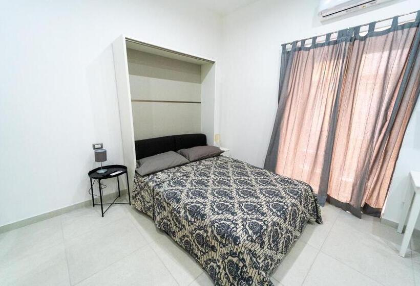 اتاق استاندارد, Casa Romeo Napoli