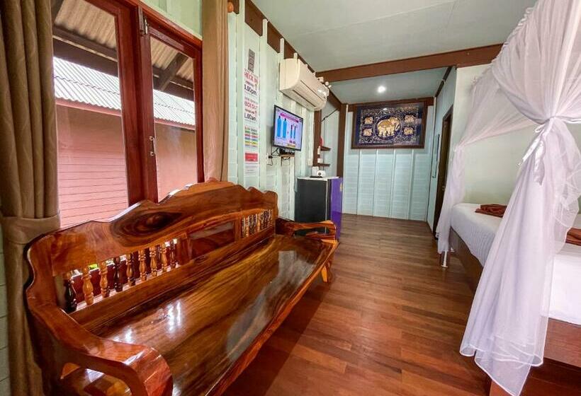 Бунгало Стандарт, Koh Yao Seaview Bungalow