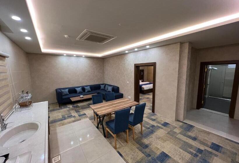 آپارتمان 1 خوابه, Classy Stay