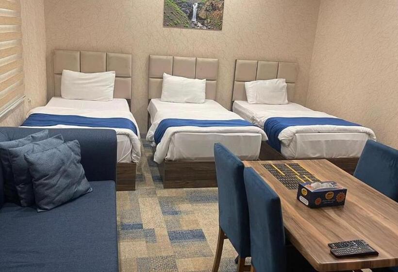 آپارتمان 2 خوابه, Classy Stay