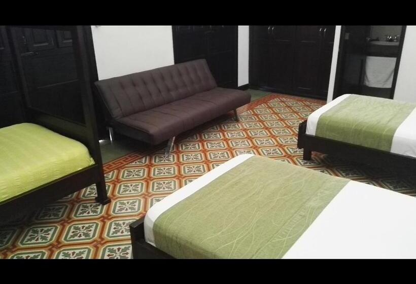 Номер Стандарт Трехместный, Casa Escobar Buga