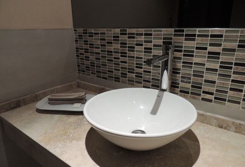 سوییت, Premium Tower Suites San Luis