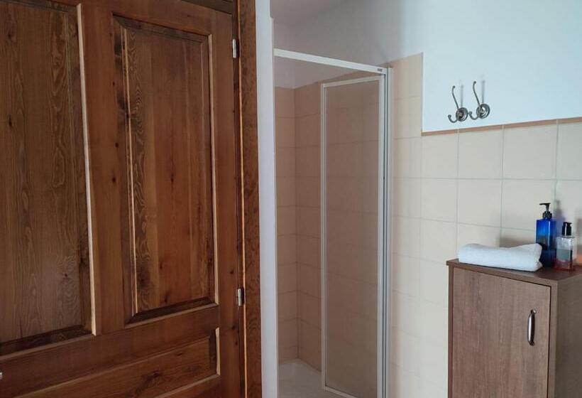 Номер Стандарт, Albergue Rural L Almada De Yebra
