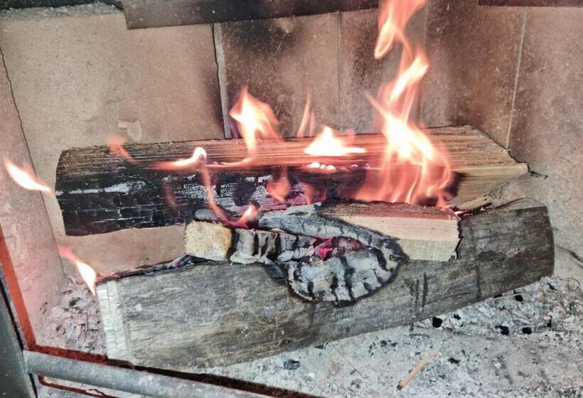 家庭工作室, къща томови,стаи за гости