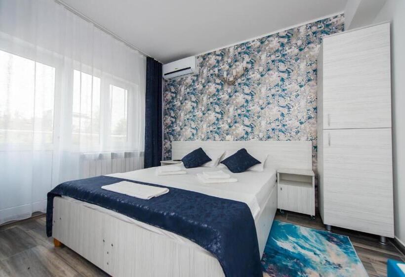 اتاق استاندارد با بالکن, Vila Mercury Mamaia Nord