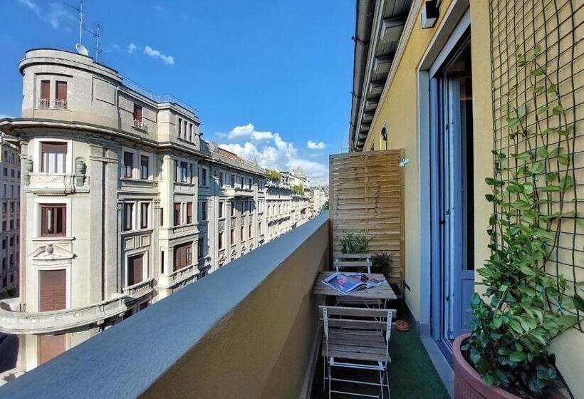 Comfort room with balcony, Vico Fashion District