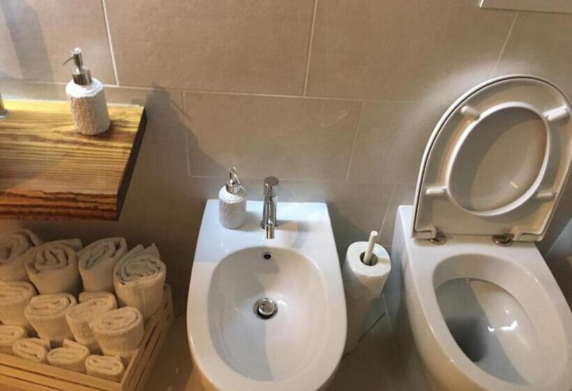 Семейный Номер, B&b La Pietra