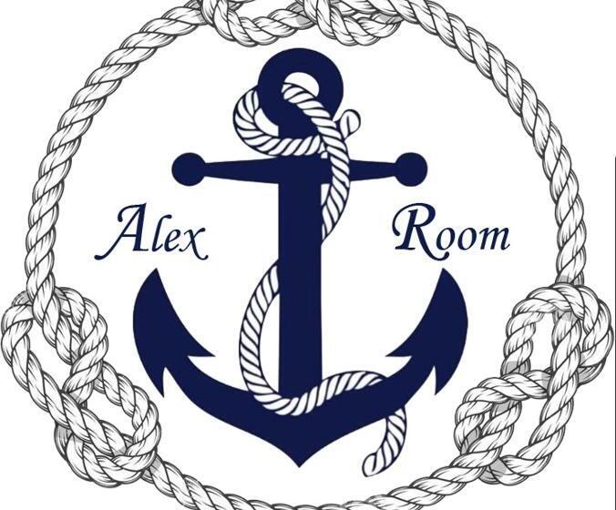 اتاق لوکس با بالکن, Alex Room