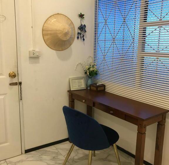 Номер Стандарт, Zleepinezz Hostel