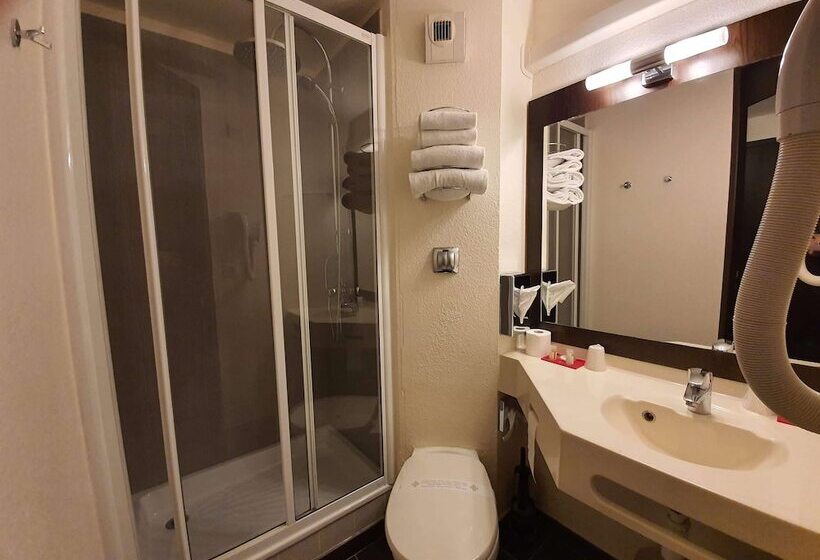Номер Стандарт, Enzo Hotels Cannes écluse By Kyriad Direct
