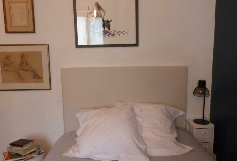 Номер Стандарт, Chambre D Hôtes La Grotte De Voltaire