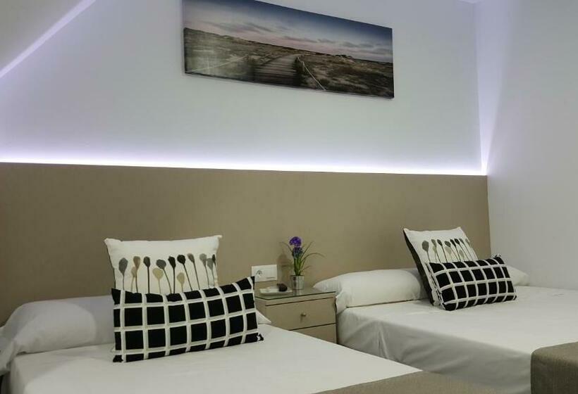 Habitación Cuádruple Estándar, Pensión Mastil 16
