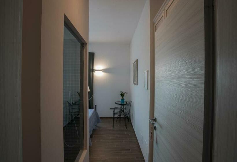 اتاق لوکس, B&b Villamarea