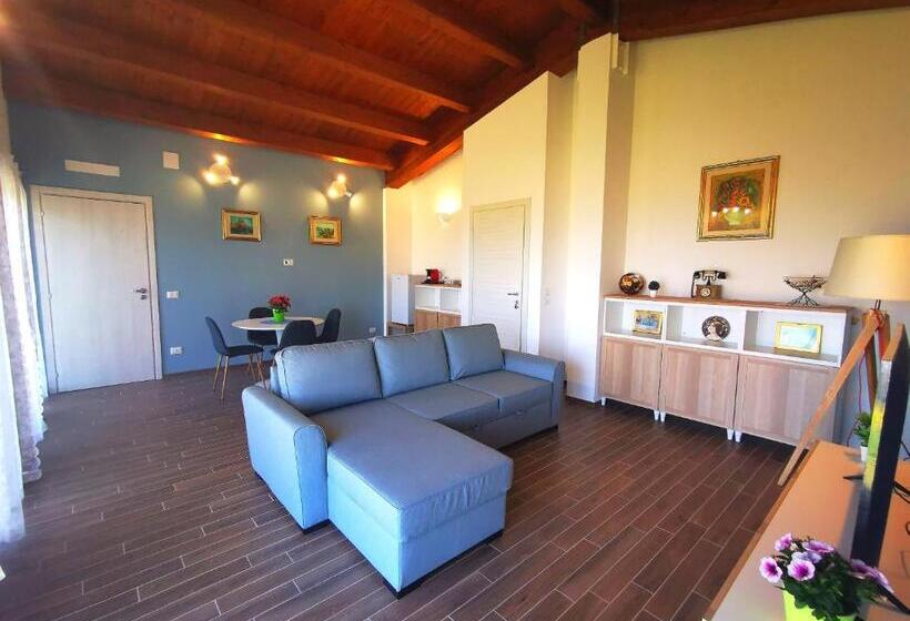 سوئیت با تخت بزرگ, B&b Villamarea