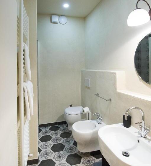 اتاق استاندارد با بالکن, Il Piccolo Cavour Charming House B&b