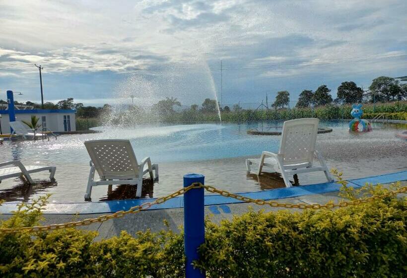 Семейный Номер Вид на Горы, Aparta Hotel Turístico A 2 Km Parque Del Café