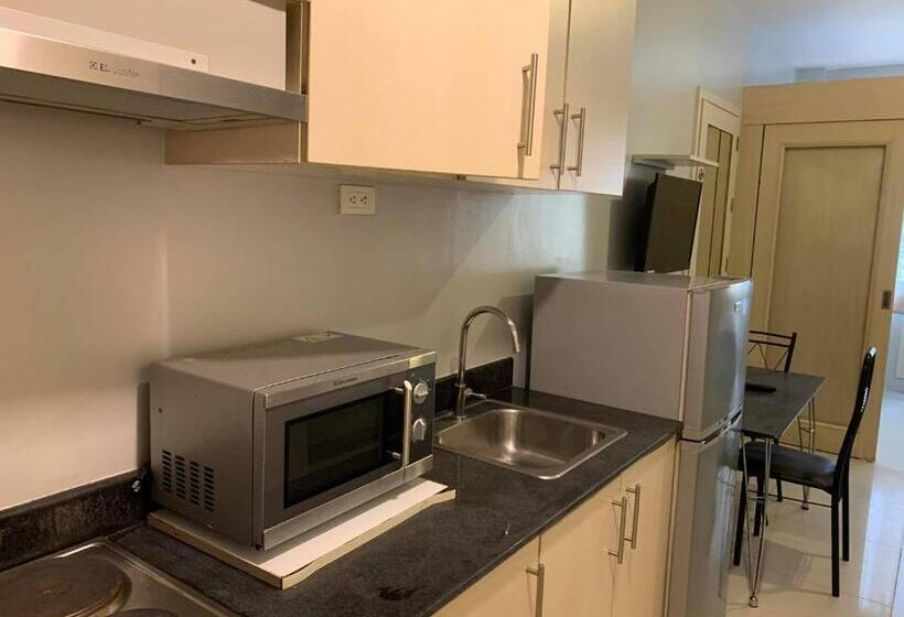 2 Bedroom Apartment, Wind And Sea At Sea Residences