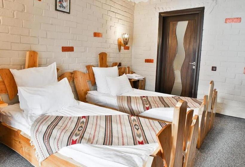 Apartamento 2 Dormitórios, грибова хата