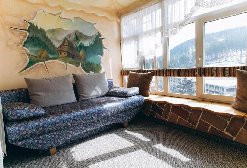 Apartamento 3 Dormitórios, грибова хата