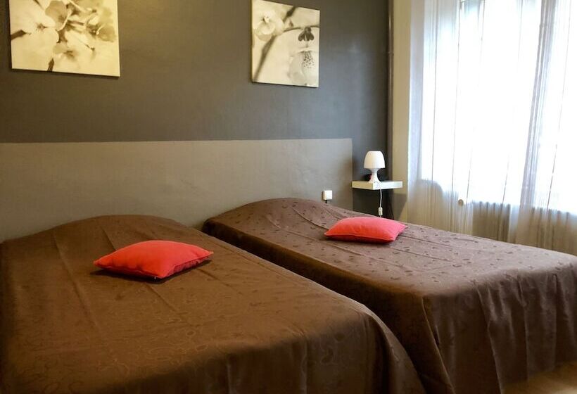 Семейный Номер, Hôtel Les Boucles De Meuse