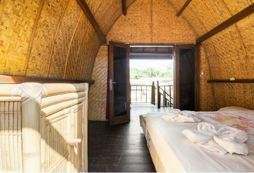 Трехместный Номер Стандарт Вид на Сад, Deep House Bungalows