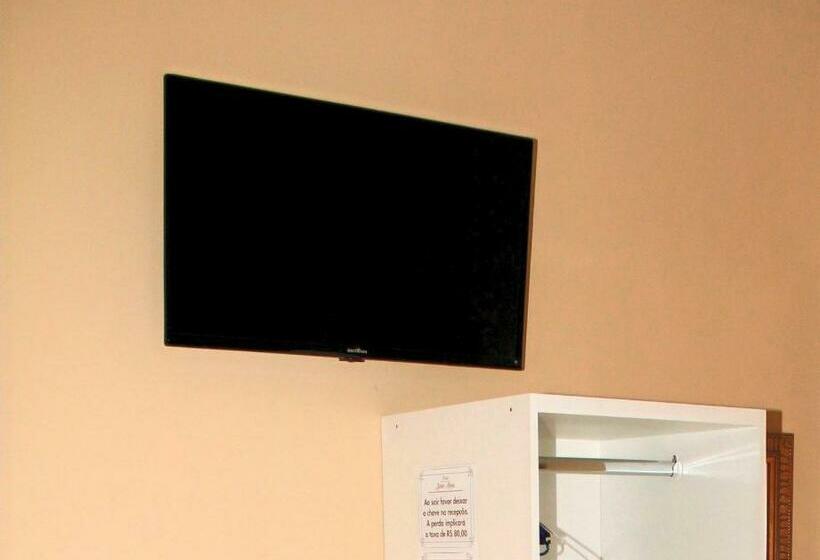 Quarto Estandar, Santo Afonso