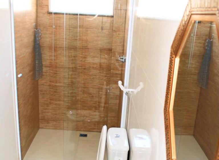 Quarto Triplo Estandar, Santo Afonso
