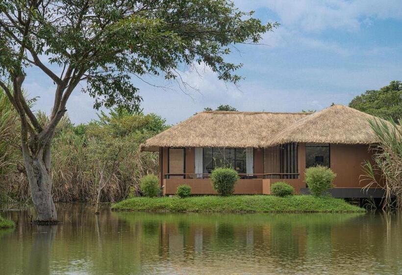 ویلای لوکس 1 خوابه, Water Garden Sigiriya