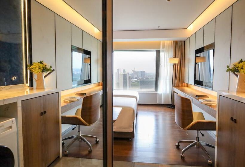 Номер Deluxe, Howard Johnson Optics Valley Hotel Wuhan
