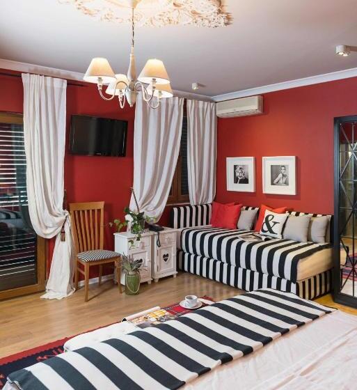 Habitación Triple Estándar, Areela Boutique