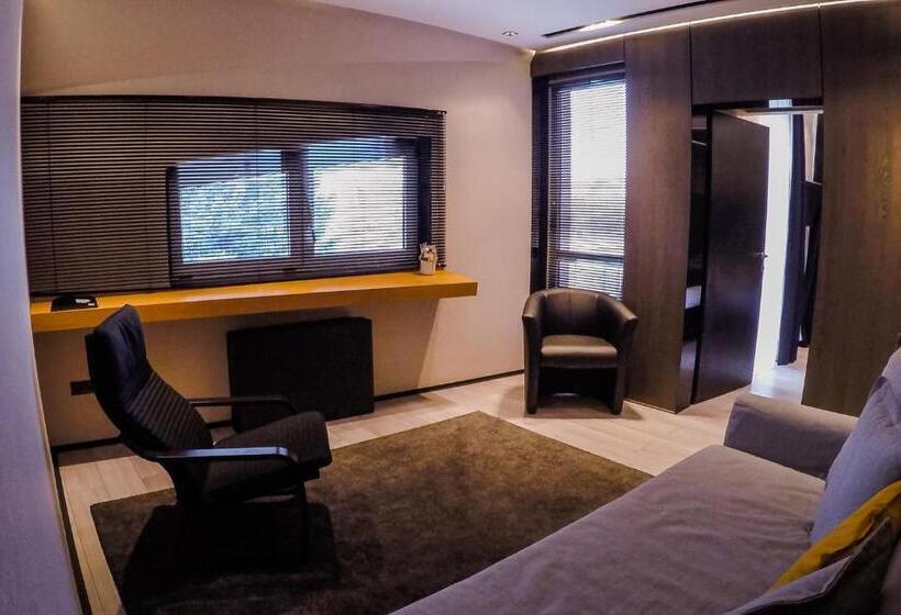 Апартаменты 1 Спальня, Sóház Panzió és Apartmanház