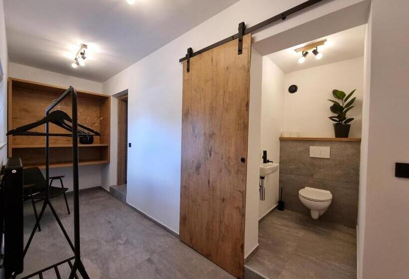 اتاق سوپریور خانوادگی, Bistro & Rooms Pri Karlu   Ex Hiša Budja