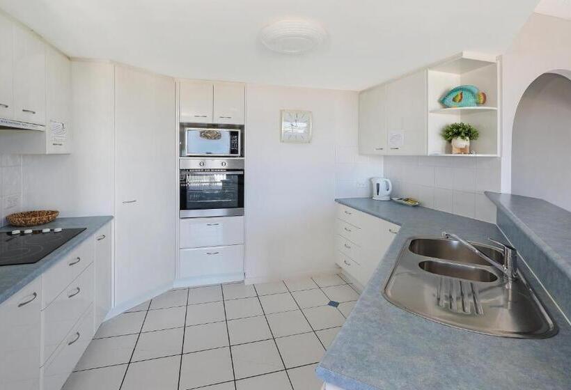 Апартаменты 1 Спальня Вид на Море, Beachside Resort Kawana Waters