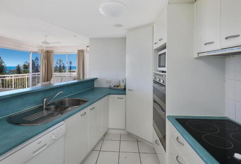 Апартаменты 3 Спальни Вид на Море, Beachside Resort Kawana Waters