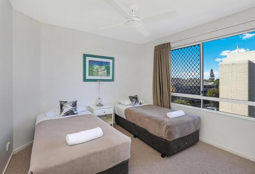 Апартаменты 3 Спальни Вид на Море, Beachside Resort Kawana Waters
