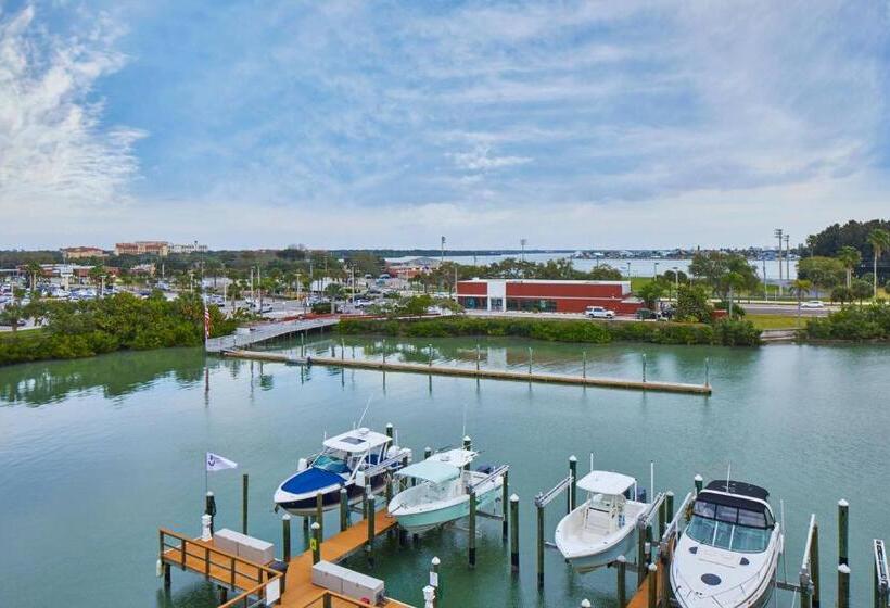 스탠다드 룸 퀸사이즈 침대, Courtyard By Marriott St. Petersburg Clearwater/madeira Beach