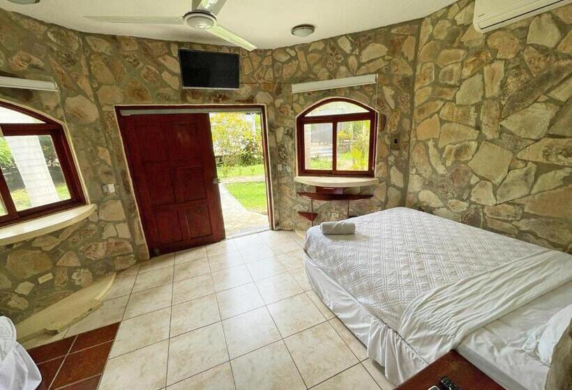 בקתה סטנדרטית, Surf Ranch Hotel & Resort
