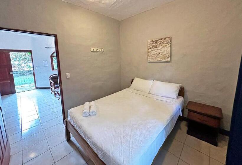 בקתה סטנדרטית, Surf Ranch Hotel & Resort
