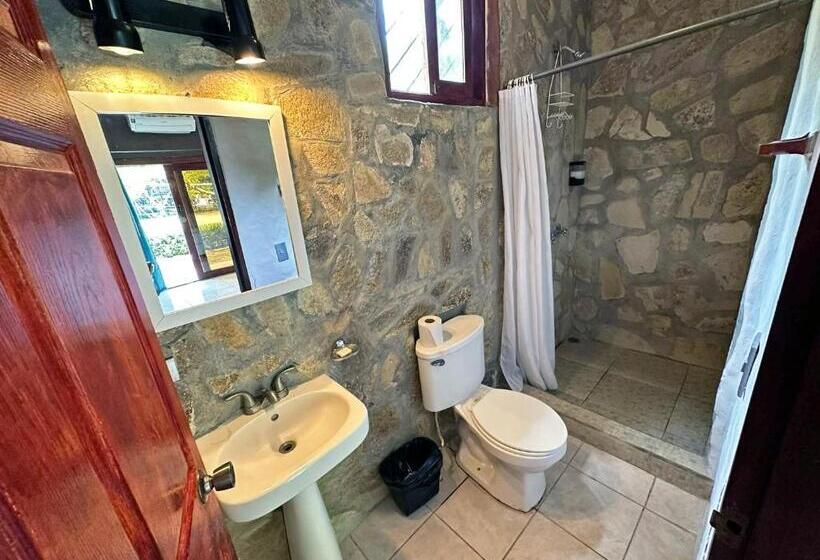 חדר סטנדרט נוף לגינה, Surf Ranch Hotel & Resort