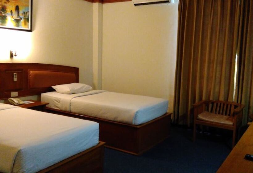 اتاق سوپریور, Athaya Hotel Kendari